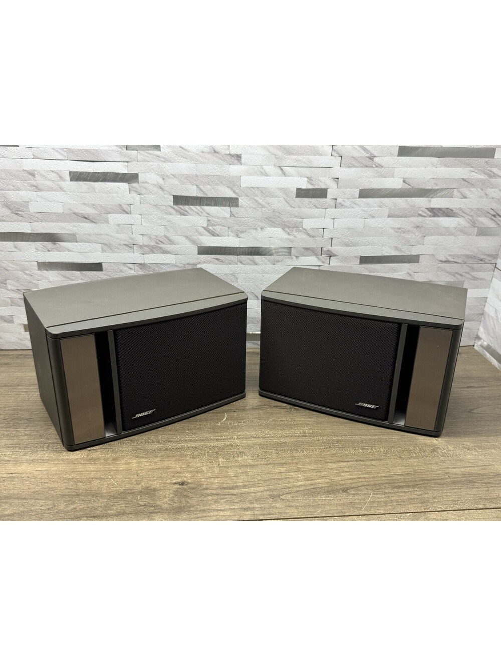 Bose Model 141 Bookshelf Speakers Pair Stereo Surround Sound Home Audio Gray